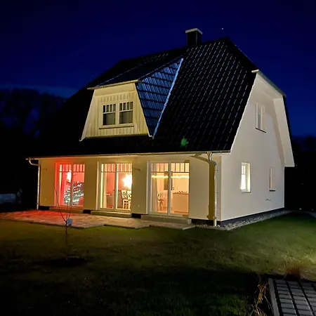 Holiday home Hornhecht Born